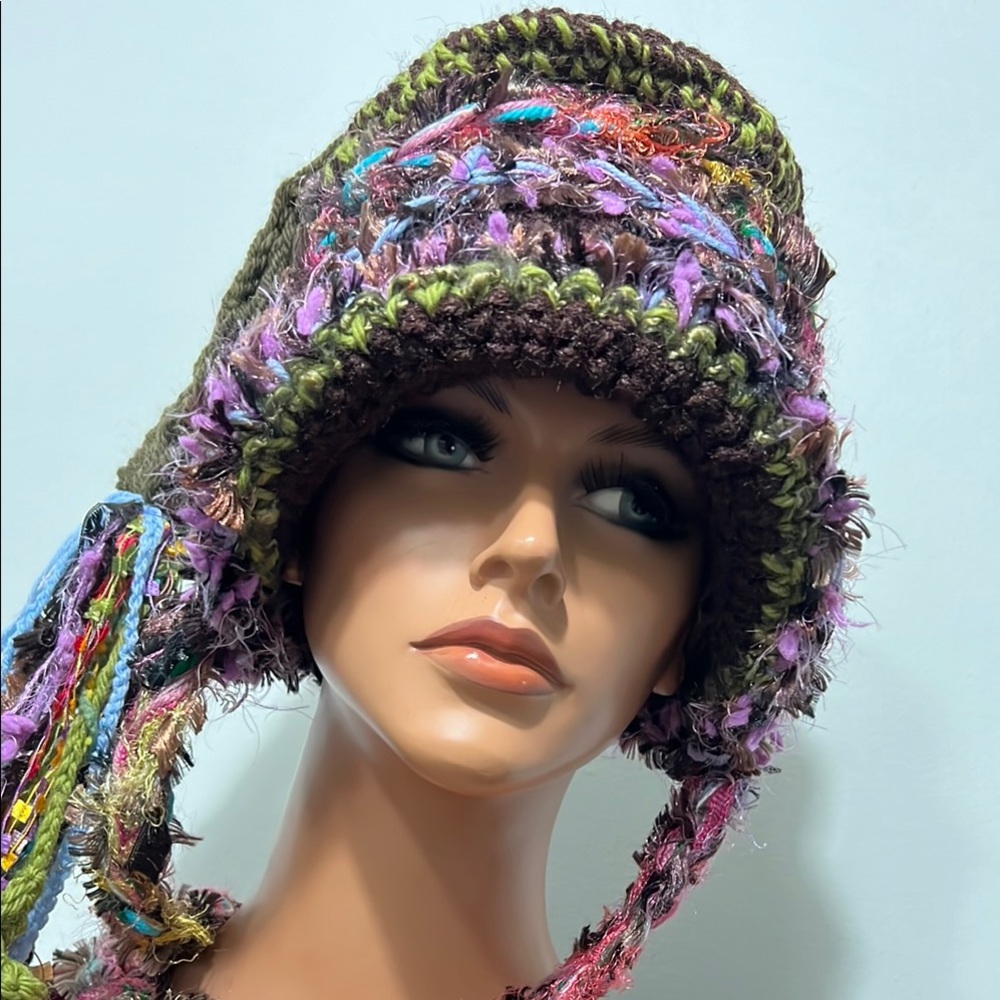 Handcrafted Multicolor Knit Hat - Picture 10 of 12